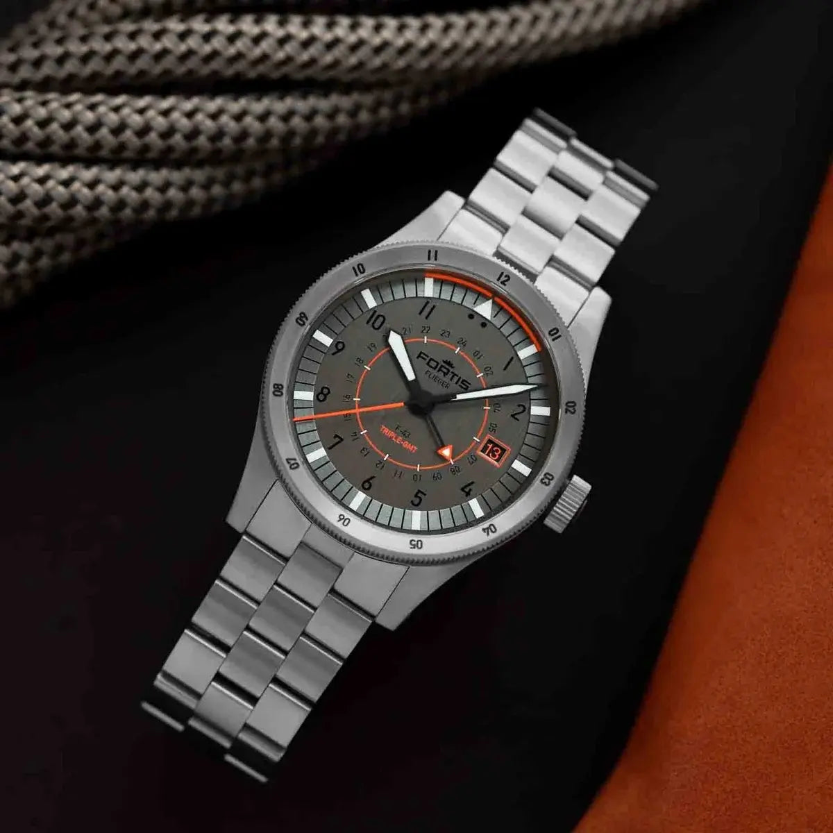 Fortis | Flieger F-43 Triple GMT "Titan Orange" | F4260002