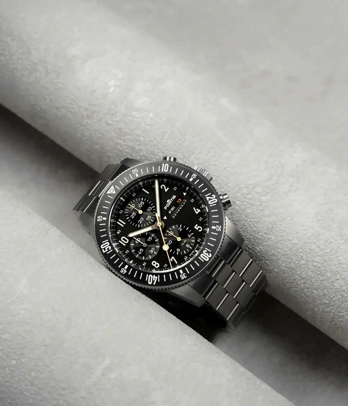 Fortis | Novonaut N-42 "Titan Legacy" | F2040017