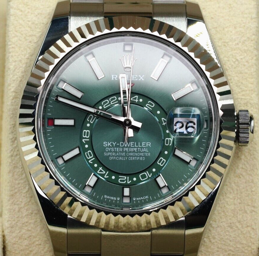 Rolex Skydweller | Ref. 336934 | Green dial | Oyster bracelet | Mint condition