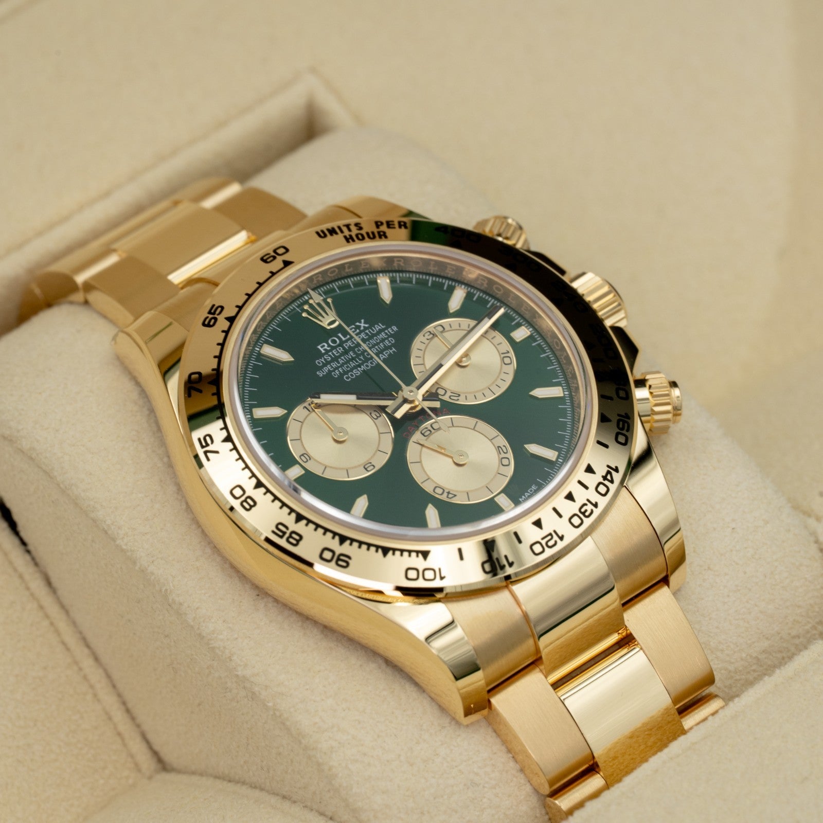 Rolex Cosmograph Daytona | 126508 | Yellow Gold & Green Dial