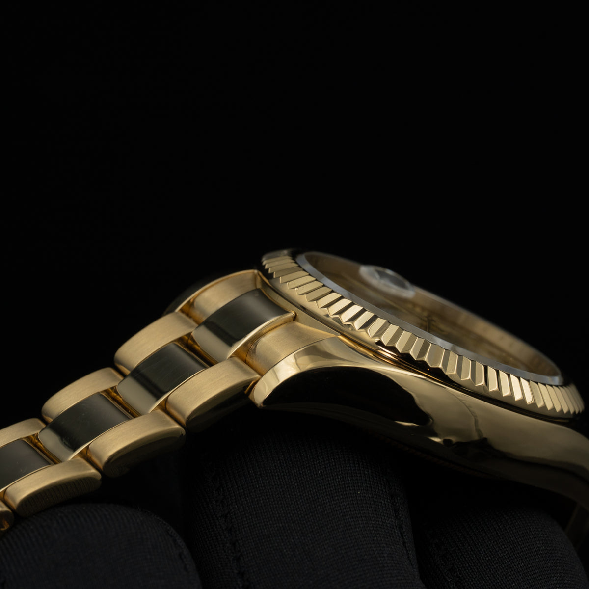 Rolex Sky-Dweller | 326938 | Yellow Gold | Sundust Dial w/ Roman Numerals | Box & Papers