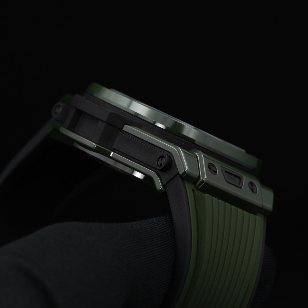 Hublot Big Bang Unico Green Ceramic | 441.GX.5210.RX | Box and Papers