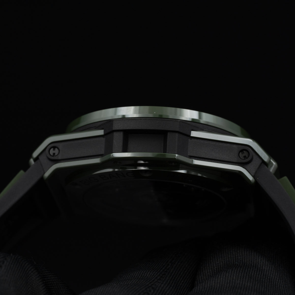 Hublot Big Bang Unico Green Ceramic | 441.GX.5210.RX | Box and Papers