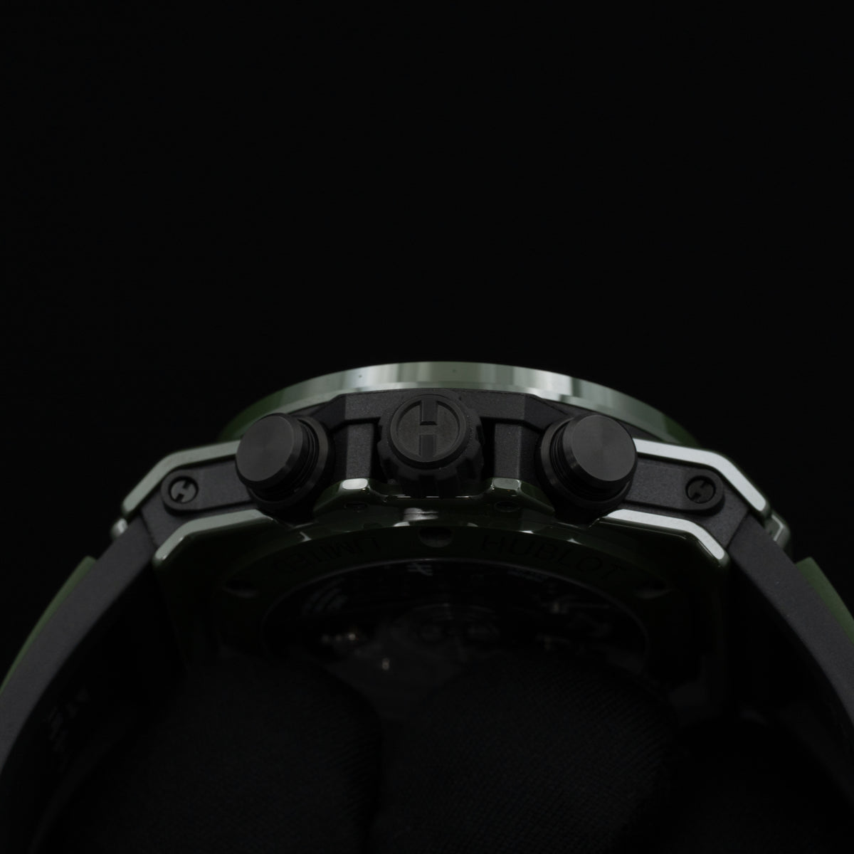 Hublot Big Bang Unico Green Ceramic | 441.GX.5210.RX | Box and Papers