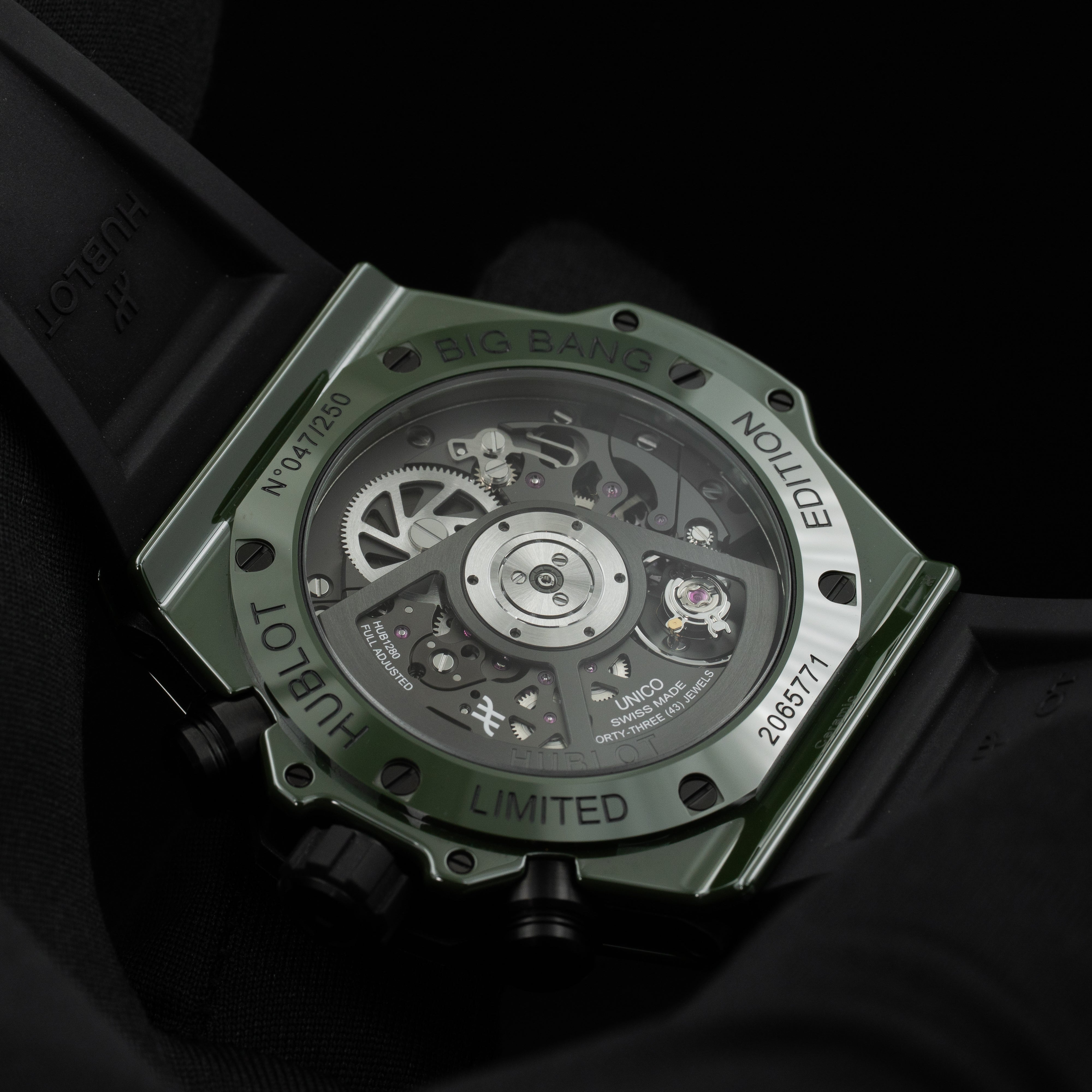 Hublot Big Bang Unico Green Ceramic | 441.GX.5210.RX | Box and