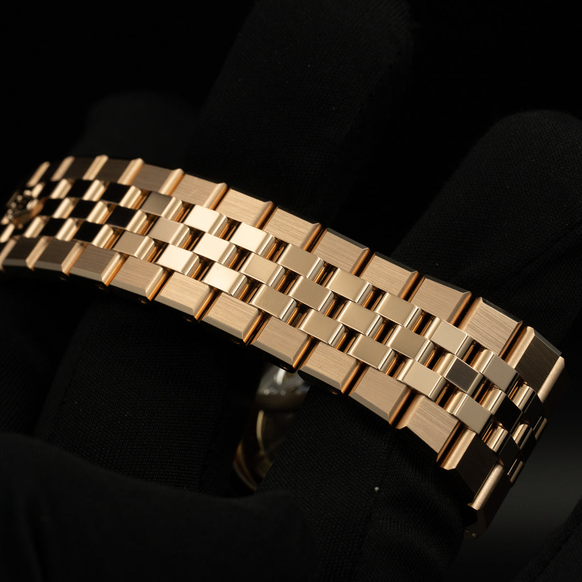 Rolex Land-Dweller | 40mm | ref 127335 | Complete | 2025