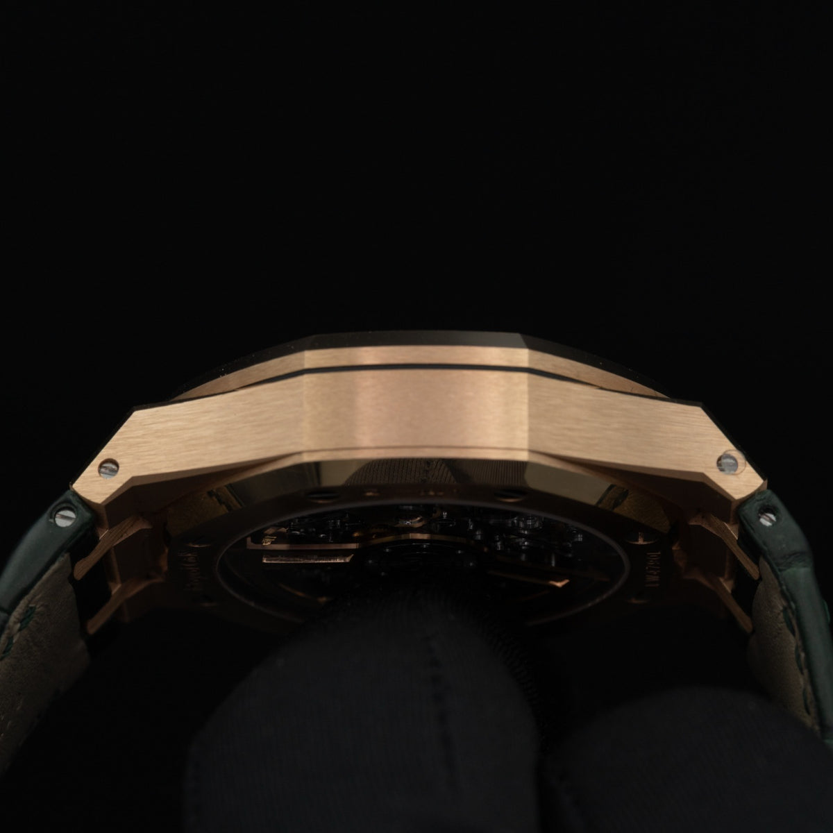 Audemars Piguet Royal Oak Chronograph - 26240OR.OO.D404CR.02