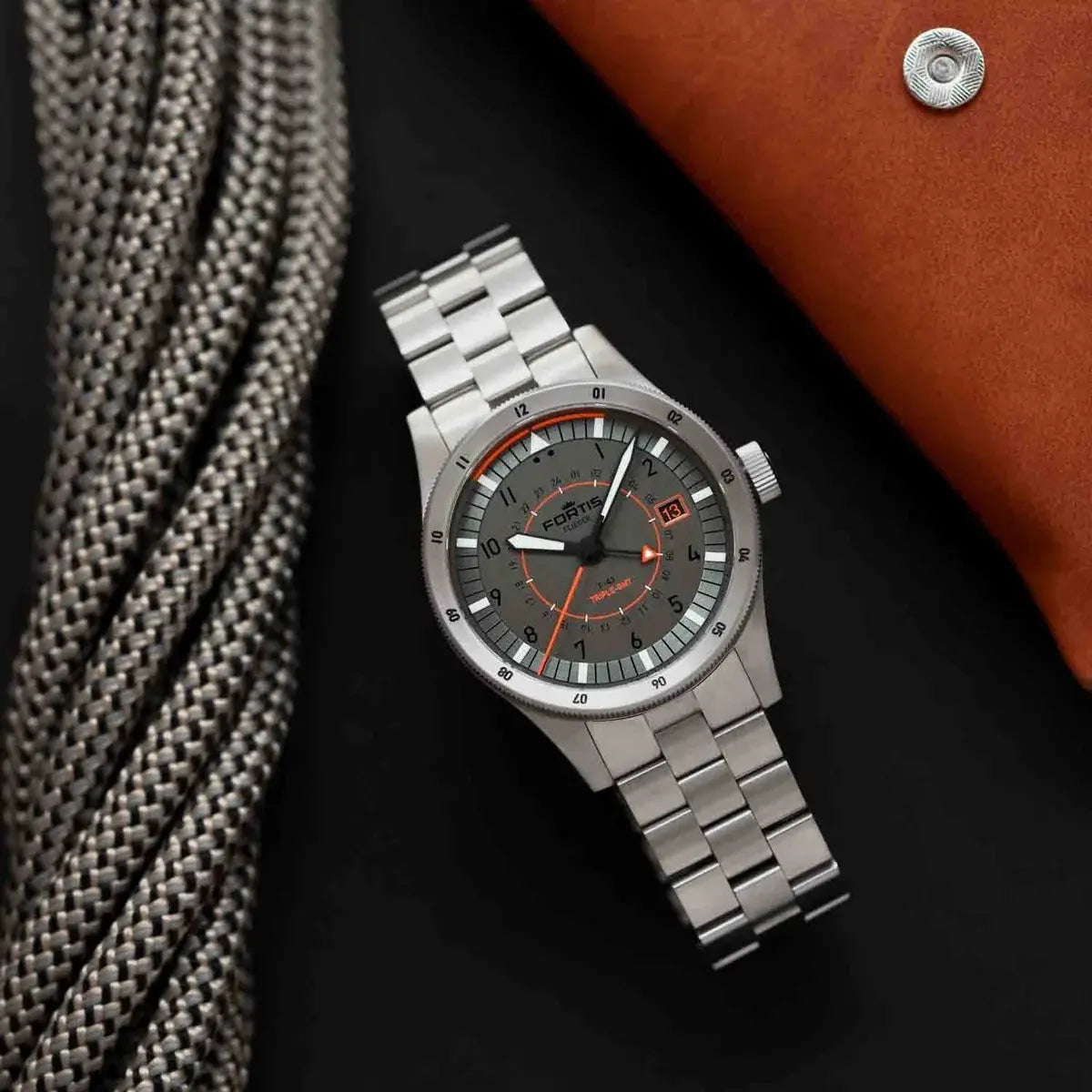 Fortis | Flieger F-43 Triple GMT "Titan Orange" | F4260002