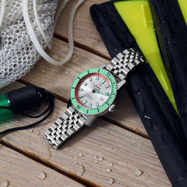 Zodiac Super Sea Wolf Compression Automatic Stainless Steel | Ref ZO9269